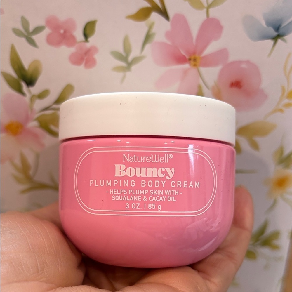 Nature well Bouncy Plumping Body Cream - Pink new 3 oz
